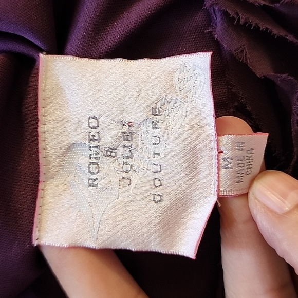 ROMEO AND JULIET COUTURE DRESS - Picture 6 of 7